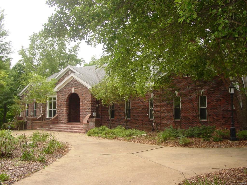 4 Glaizeview Road Town and Country, MO 63017 - Photo 1 of 69 Gallery Image 1