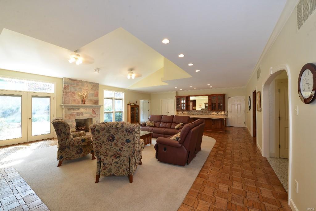 4 Glaizeview Road Town and Country, MO 63017 - Photo 17 of 69 Gallery Image 17