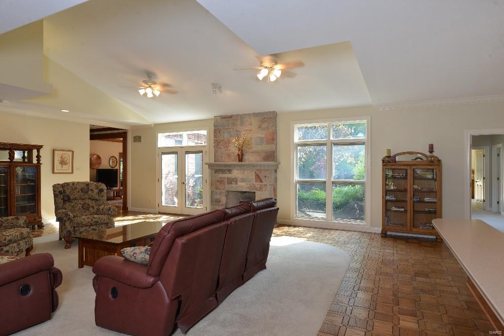 4 Glaizeview Road Town and Country, MO 63017 - Photo 6 of 69 Gallery Image 6