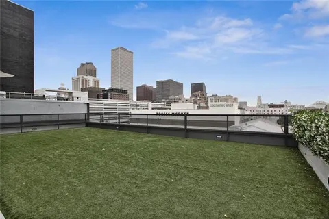 $730,000 | 1001 Julia Street, Unit 6A, New Orleans, LA 70113