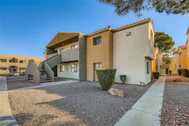 $234,000 | 3151 North Soaring Gulls Drive, Unit 2197, Las Vegas, NV 89128