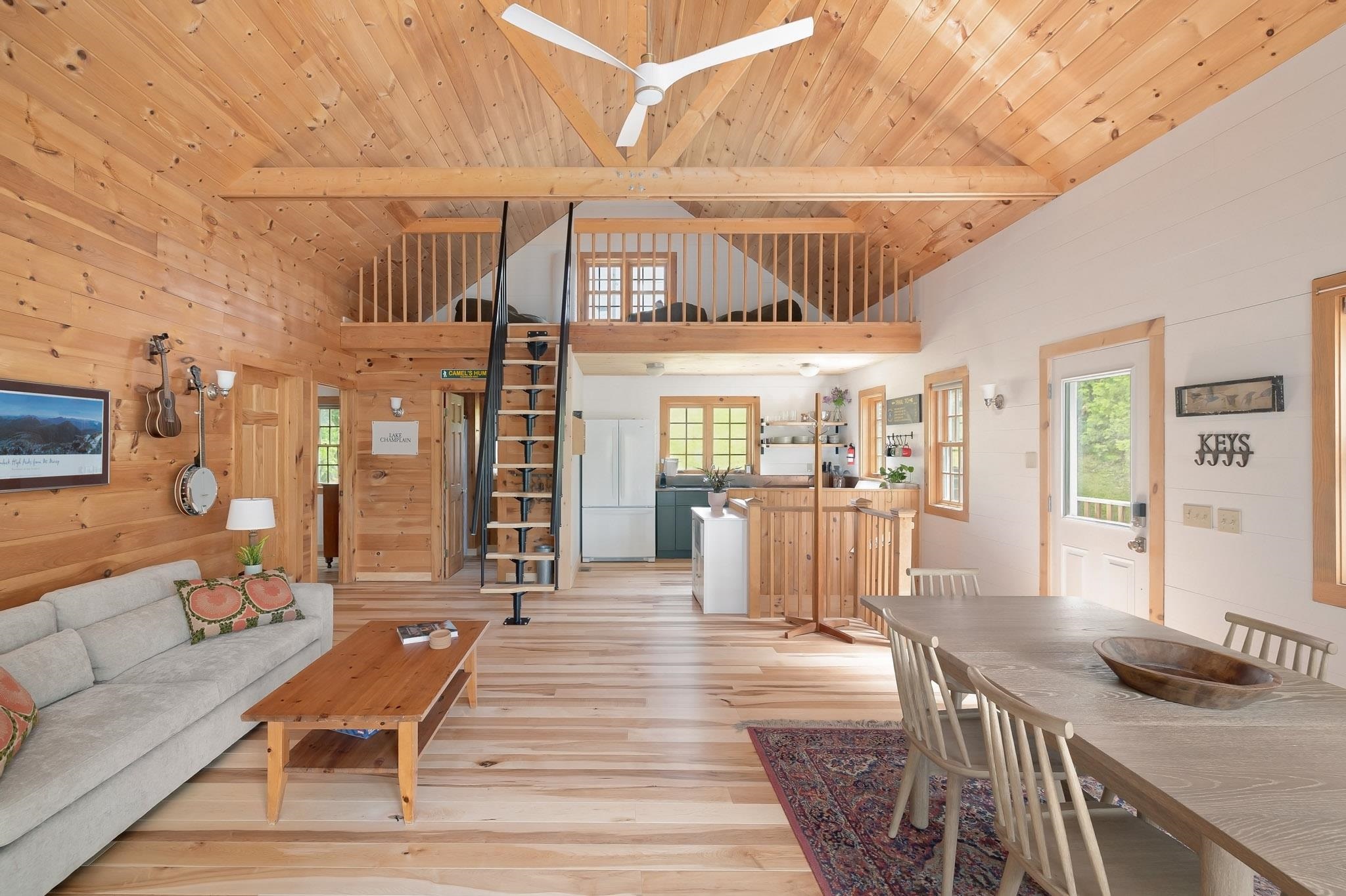 256 Lakeside Lane Addison, VT 05491 - Photo 16 of 43