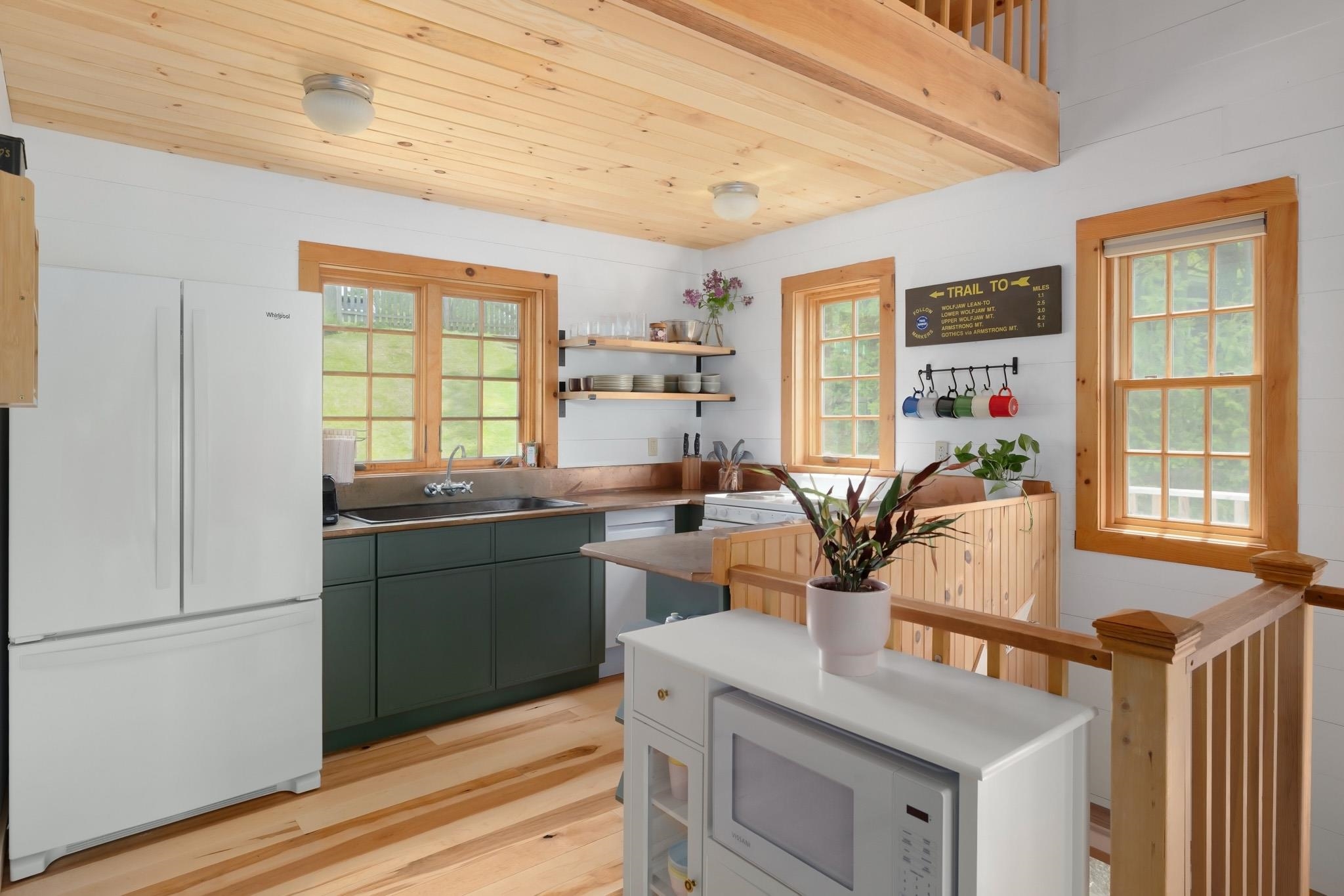 256 Lakeside Lane Addison, VT 05491 - Photo 17 of 43