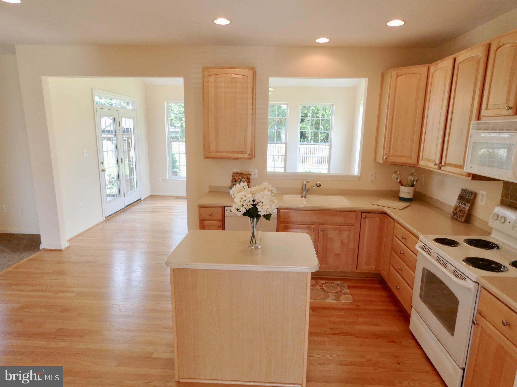 15 Robins Court Ridgely, MD 21660 - Photo 8 of 30 Kitchen