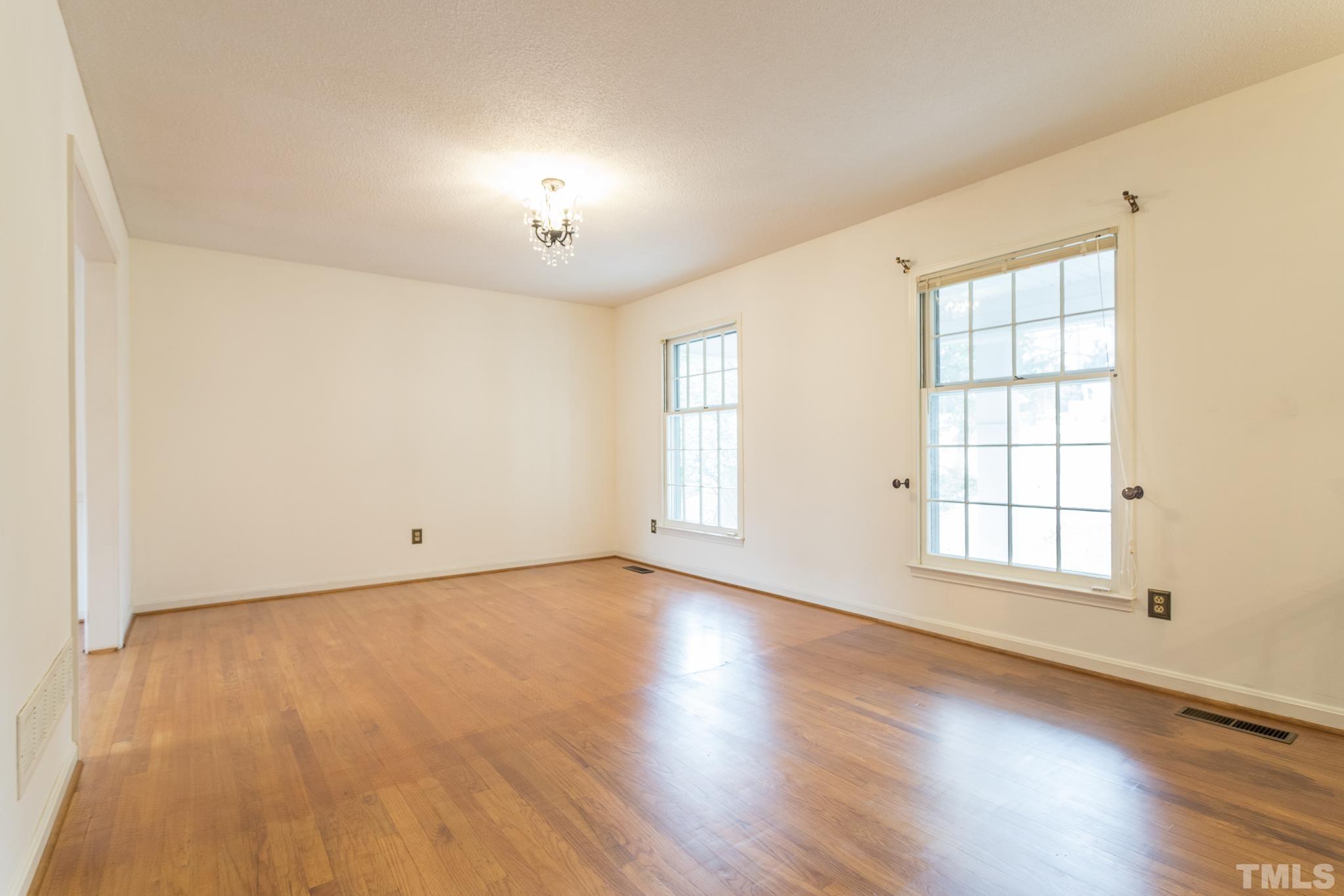 4424 Ryegate Drive Raleigh, NC 27604 - Photo 5 of 38 Gallery Image 5