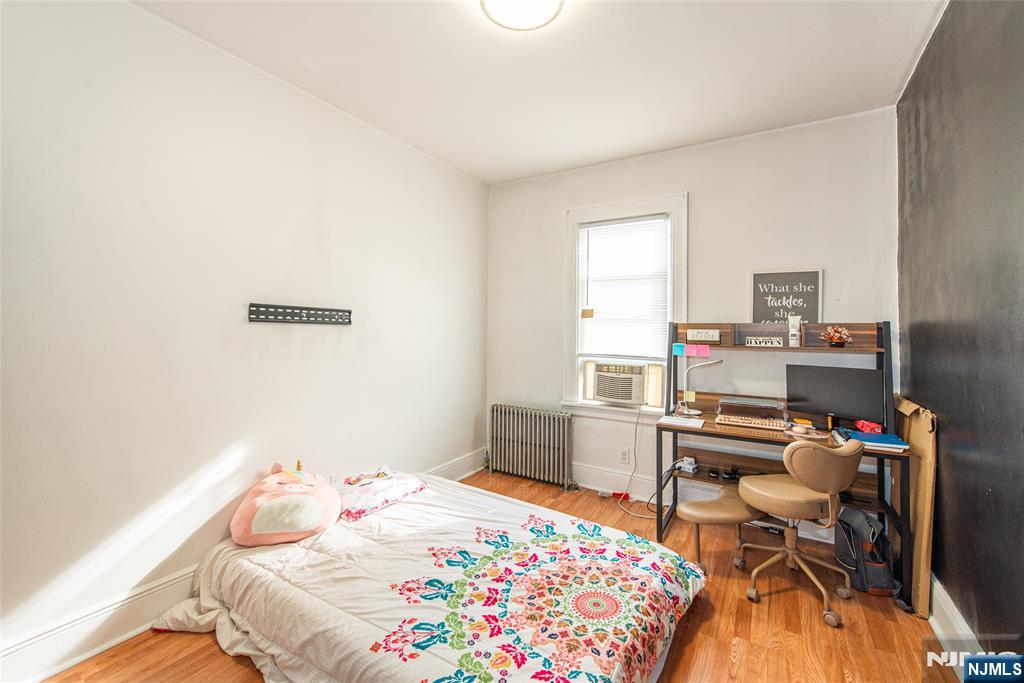 157 Van Riper Avenue Clifton, NJ 07011 - Photo 16 of 37