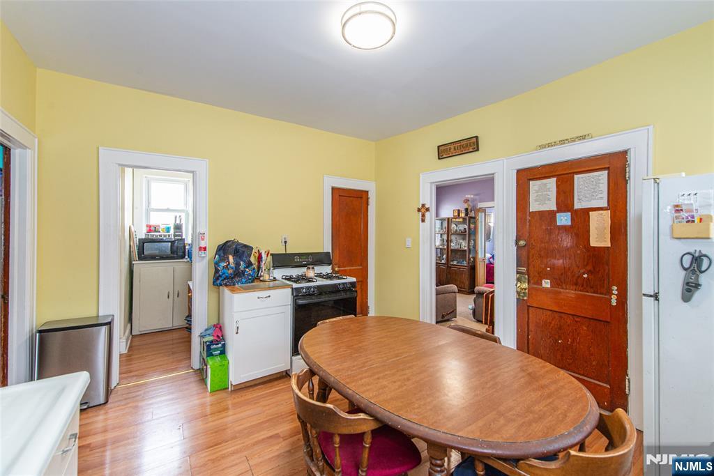 157 Van Riper Avenue Clifton, NJ 07011 - Photo 24 of 37