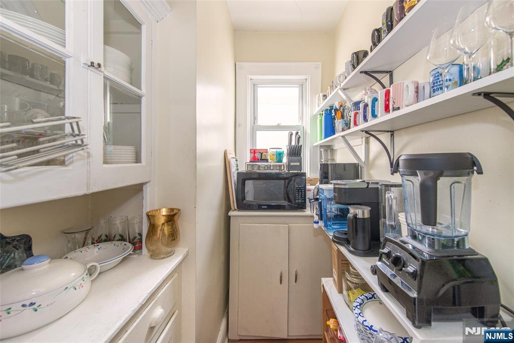 157 Van Riper Avenue Clifton, NJ 07011 - Photo 25 of 37