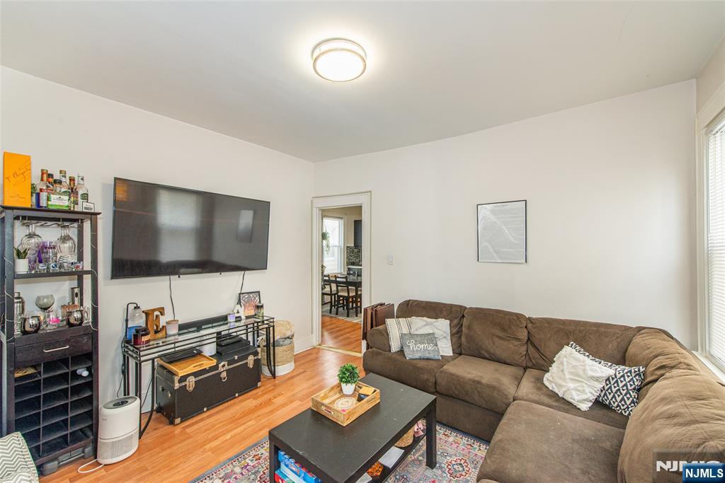 157 Van Riper Avenue Clifton, NJ 07011 - Photo 6 of 37