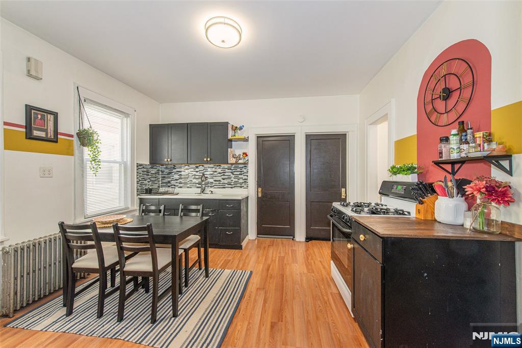 157 Van Riper Avenue Clifton, NJ 07011 - Photo 8 of 37