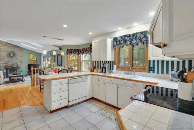 $485,000 | 70 Branden Way, Tolland, CT 06084