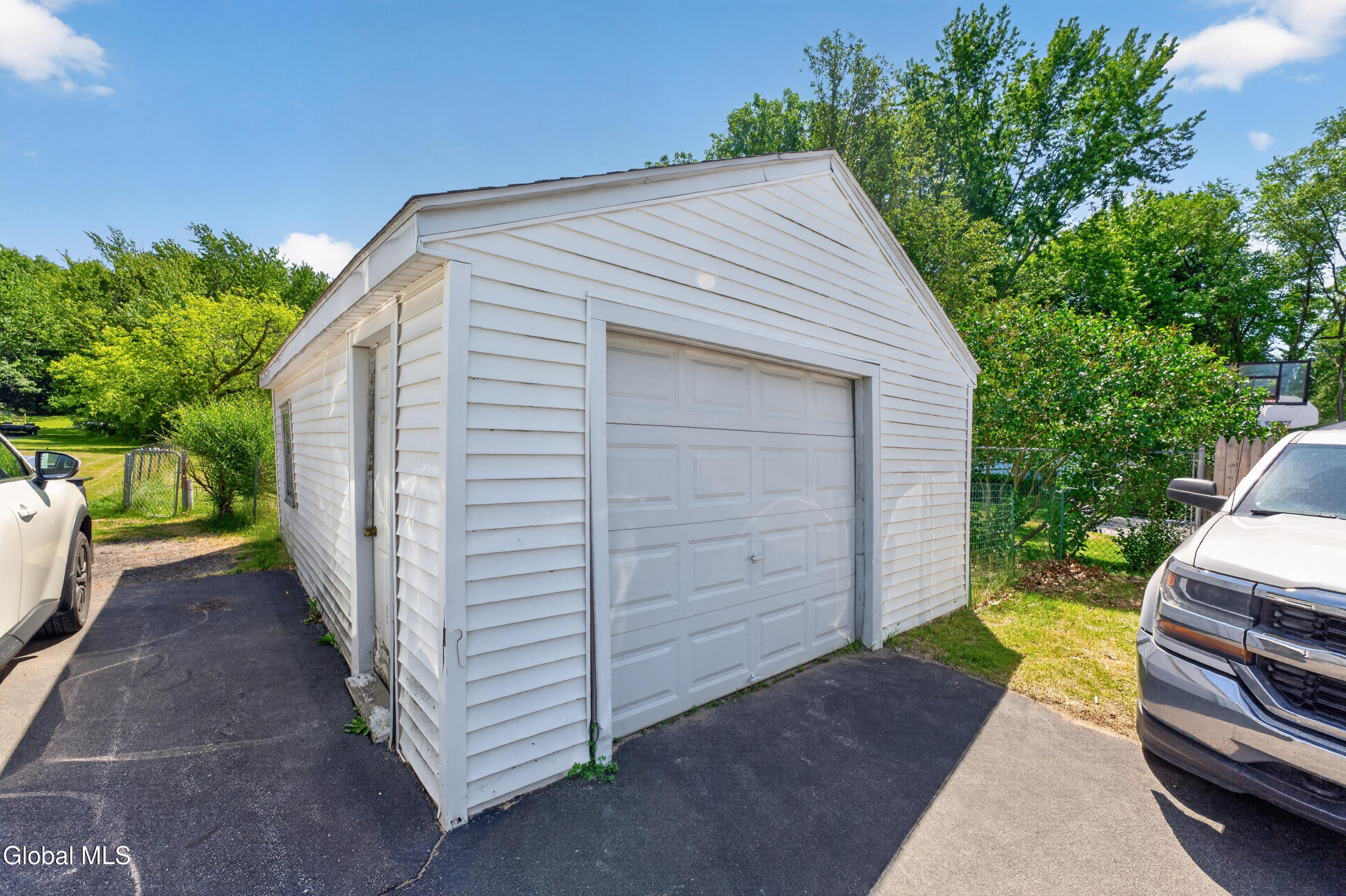 223 Vly Road Colonie, NY 12309 - Photo 12 of 16 Yard 3