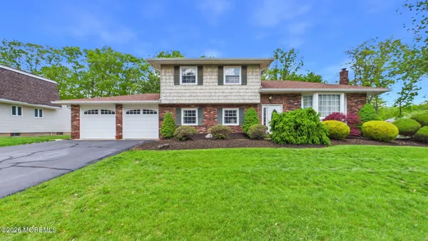 $730,000 | 30 Livingston Drive, Howell, NJ 07731