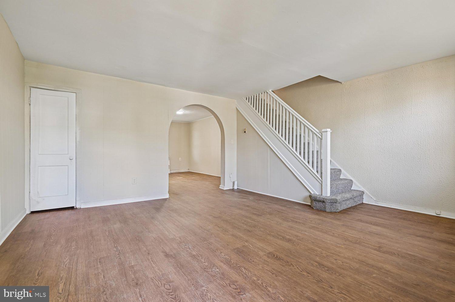 5105 Chalgrove Avenue Baltimore, MD 21215 - Photo 4 of 20 Living Room