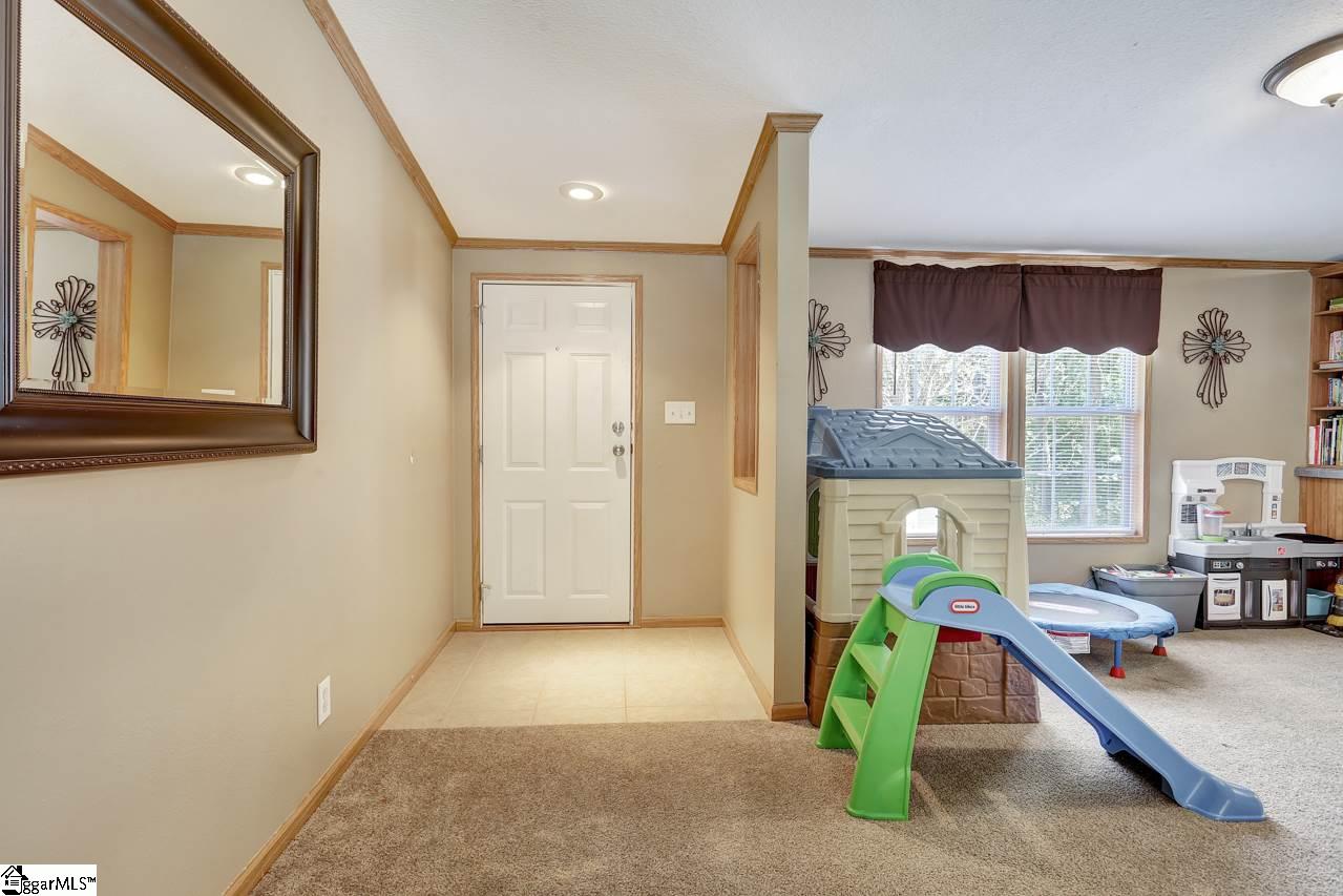 123 Fews Bridge Road Taylors, SC 29687 - Photo 13 of 34