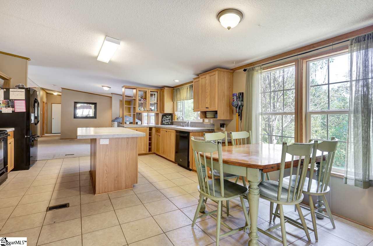 123 Fews Bridge Road Taylors, SC 29687 - Photo 6 of 34