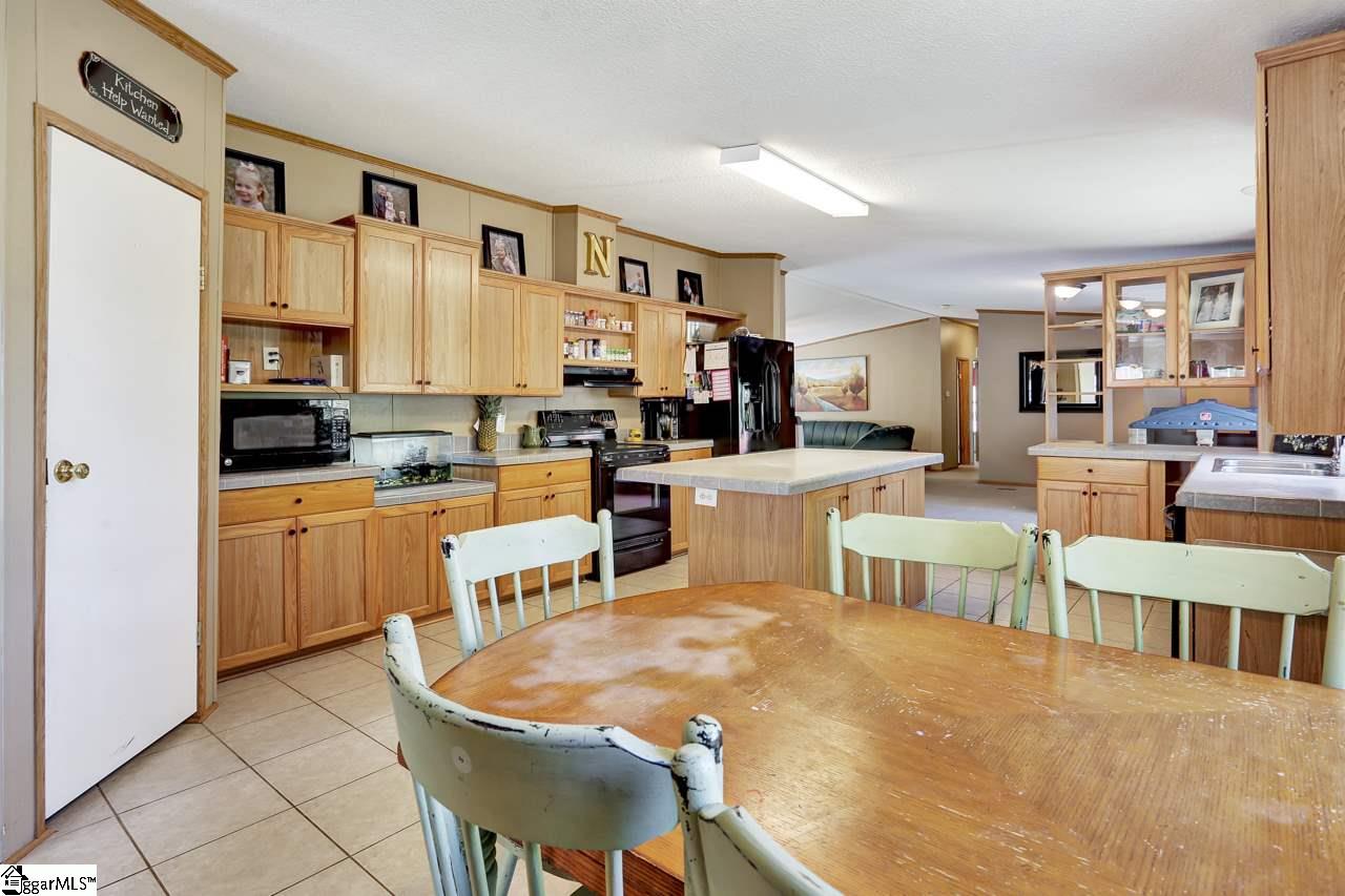 123 Fews Bridge Road Taylors, SC 29687 - Photo 7 of 34