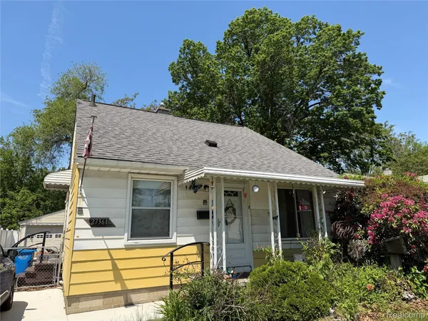 $180,000 | 27361 Osmun Street, Madison Heights, MI 48071