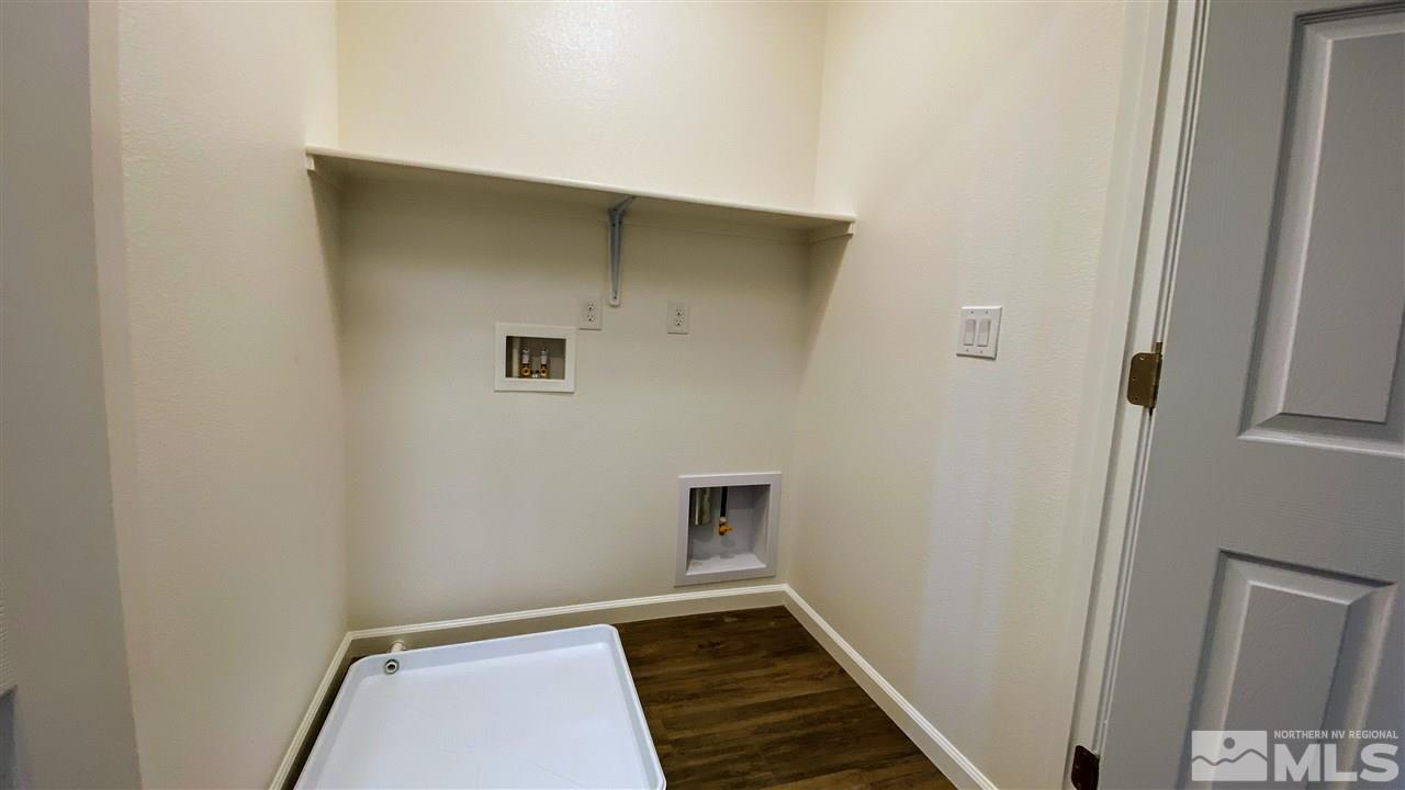 400 Autumn Breeze Circle, Unit LOT #1 Reno, NV 89511 - Photo 15 of 23 a view of a hallway