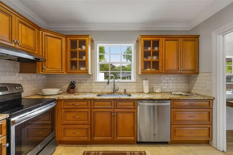 $2,300,000 | 1540 Urbino Avenue, Coral Gables, FL 33146