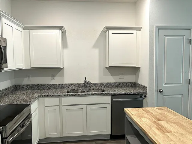 $1,845 | 38061 Elby Lane, Zephyrhills, FL 33542