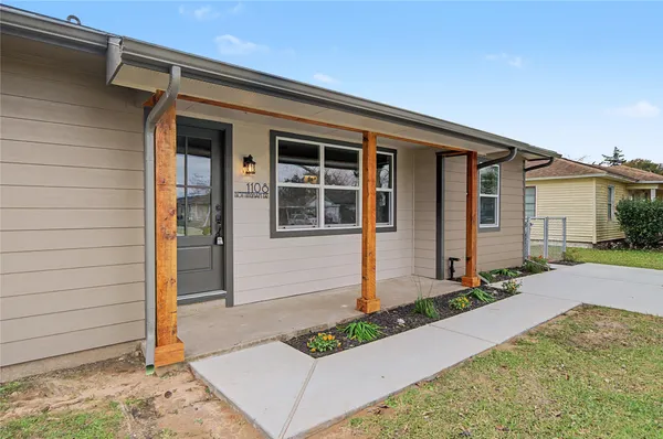 $265,000 | 1108 Nottingham Drive, Angleton, TX 77515