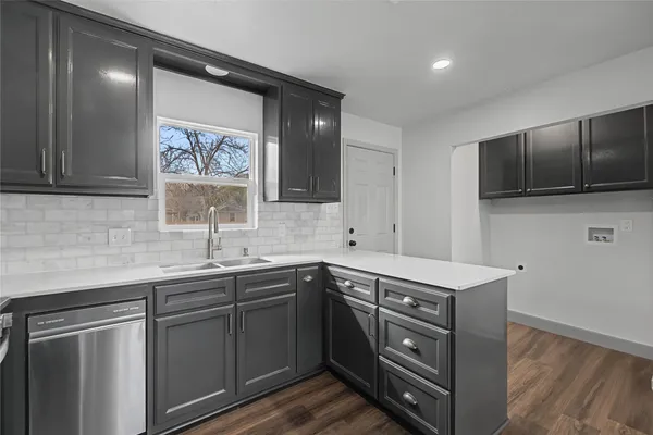 $265,000 | 1108 Nottingham Drive, Angleton, TX 77515