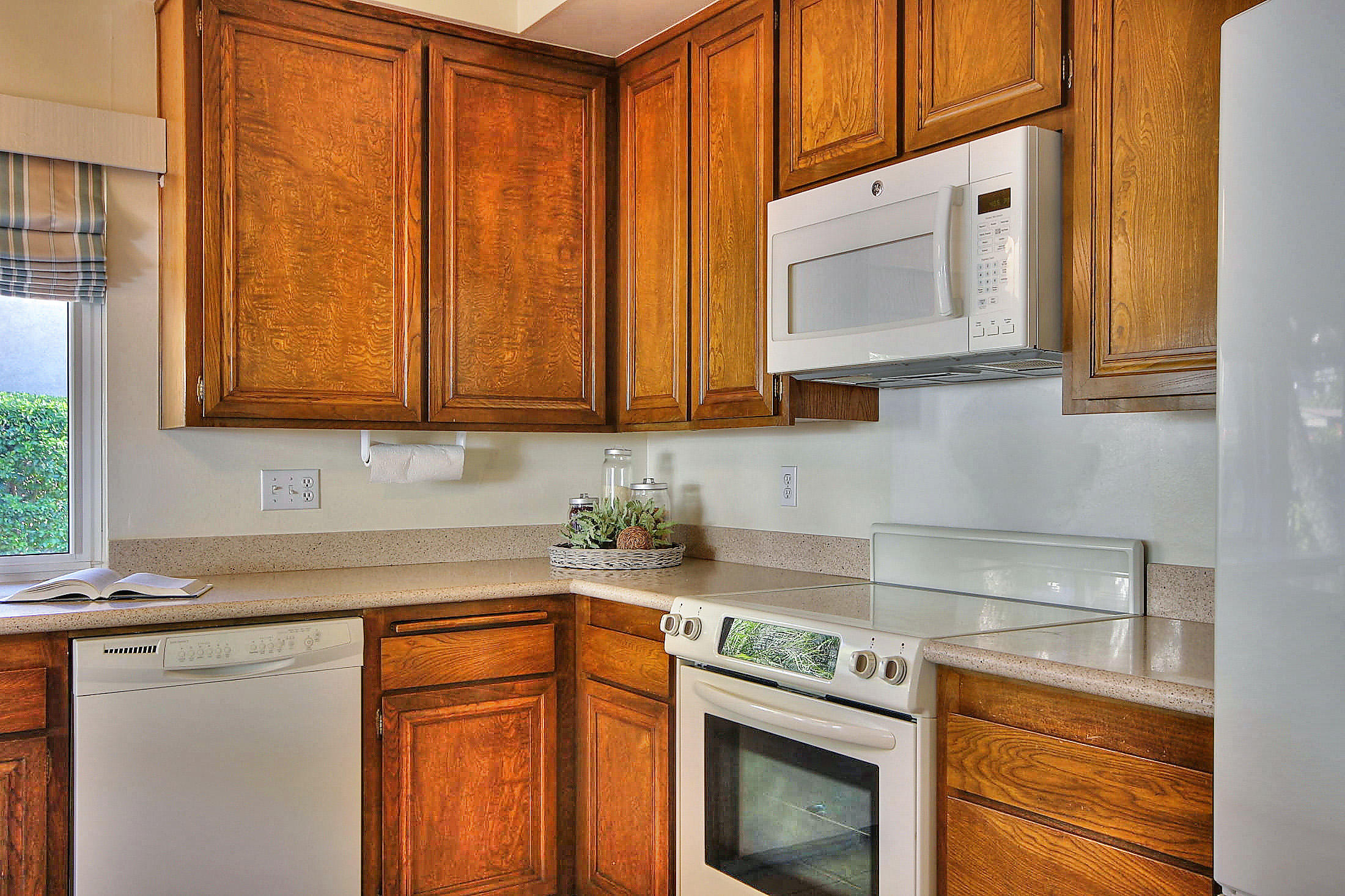 7148 Armstrong Road Goleta, CA 93117 - Photo 3 of 22 Kitchen