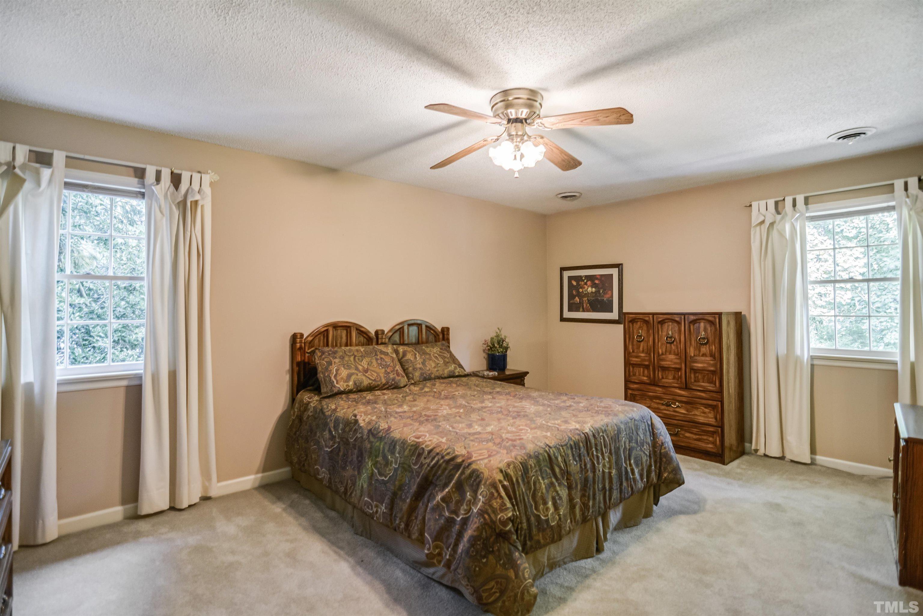 6708 Ridgecroft Lane Raleigh, NC 27615 - Photo 12 of 22 Gallery Image 12