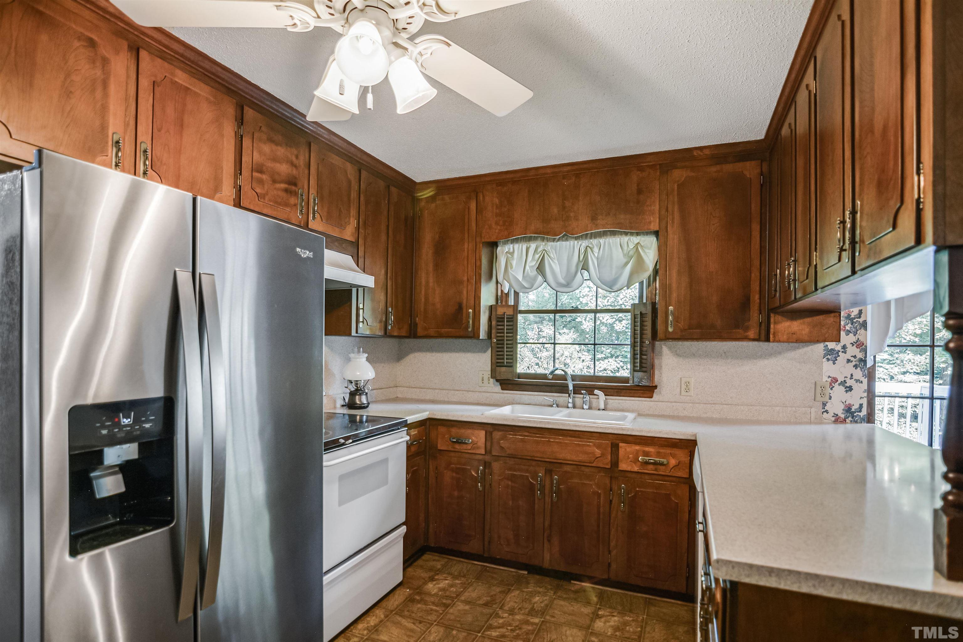 6708 Ridgecroft Lane Raleigh, NC 27615 - Photo 7 of 22 Gallery Image 7