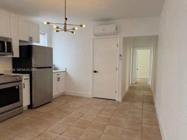 $2,345 | 219 Southwest 21st Avenue, Unit 1, Miami, FL 33135