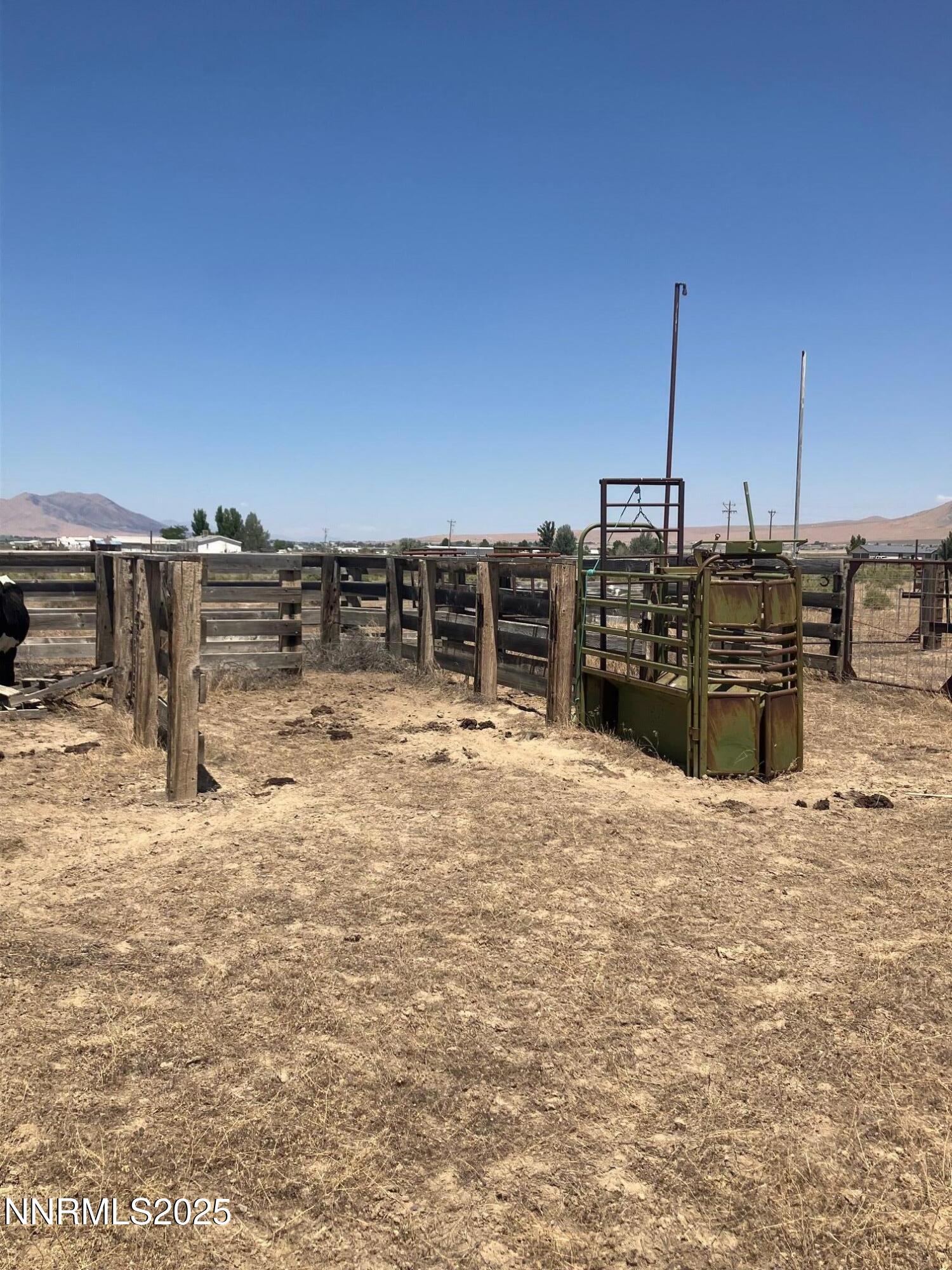 1200 Van Diest Road Winnemucca, NV 89445 - Photo 17 of 28 a view of a terrace