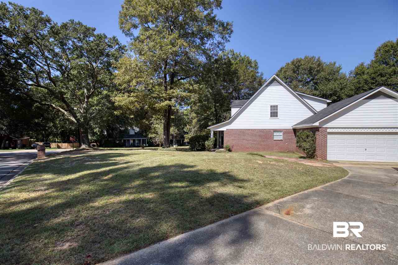 8591 Wimbledon Court Daphne, AL 36527 - Photo 3 of 21