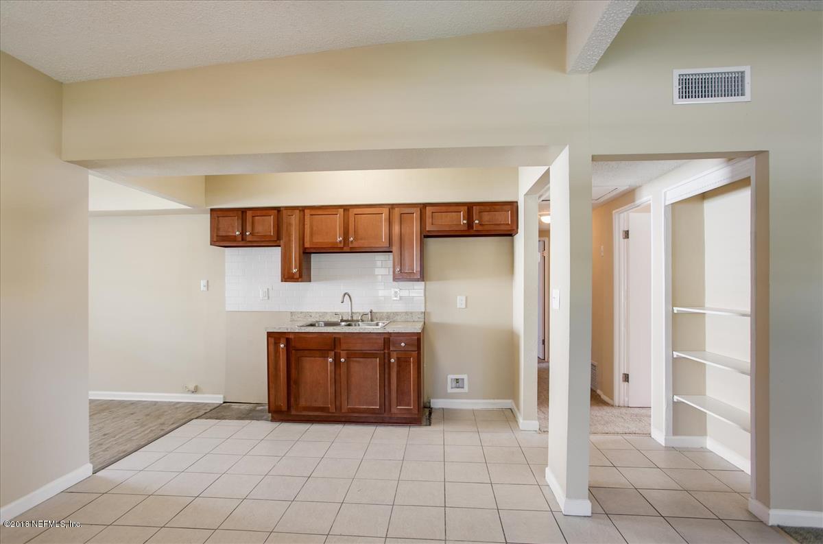 04-Kitchen[1]
