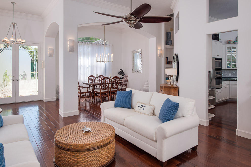 18690 Southeast River Ridge Road Tequesta, FL 33469 - Photo 3 of 17 Living / Dining
