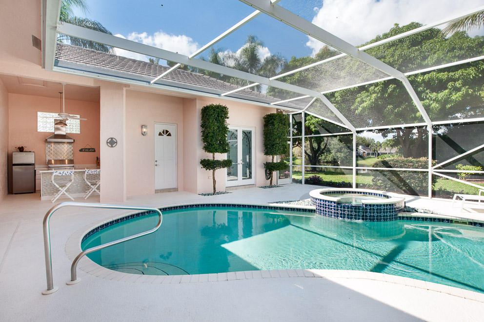 18690 Southeast River Ridge Road Tequesta, FL 33469 - Photo 7 of 17 Pool and Summer Kitchen