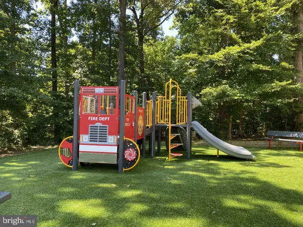 $3,600 | 5974 Wescott Hills Way, Alexandria, VA 22315