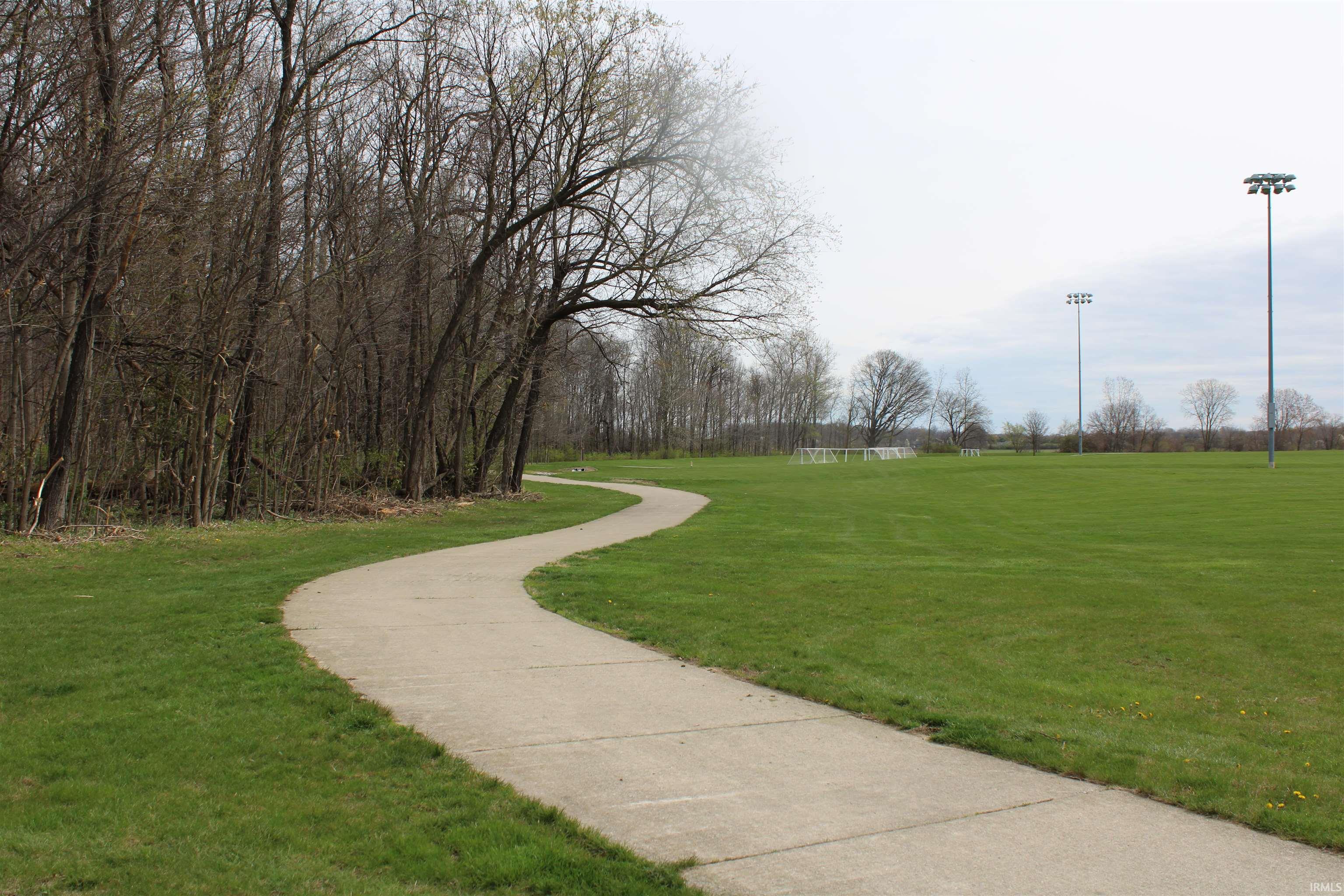 1334 Kayenta Fort Fort Wayne, IN 46815 - Photo 7 of 8