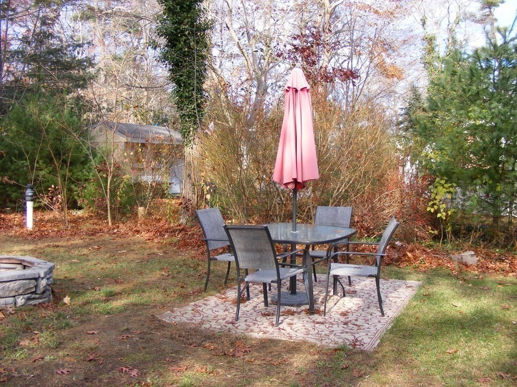 45 Broad Oak Way Hanover, MA 02339 - Photo 5 of 26 Gallery Image 5