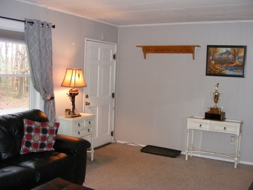 45 Broad Oak Way Hanover, MA 02339 - Photo 8 of 26 Gallery Image 8