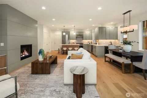 $1,670,000 | 3010 32nd Avenue West, Seattle, WA 98199