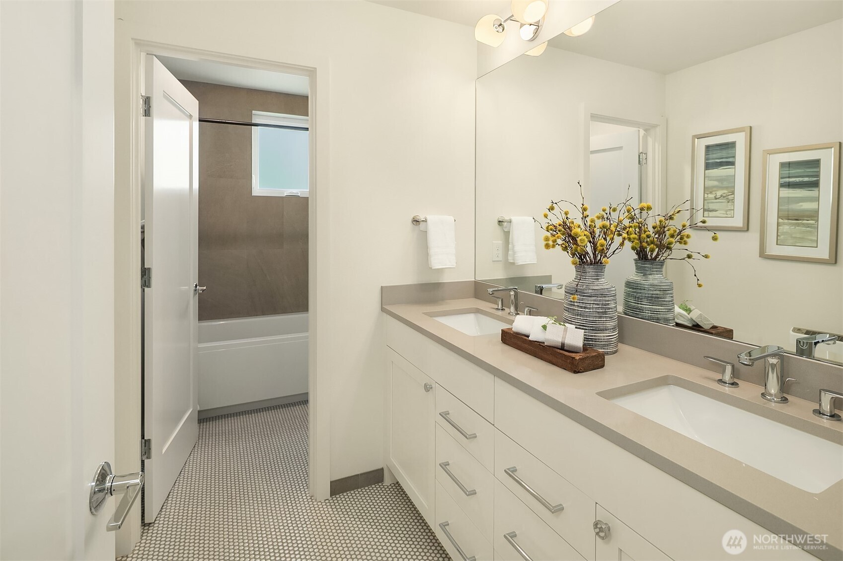 3010 32nd Avenue West Seattle, WA 98199 - Photo 21 of 35