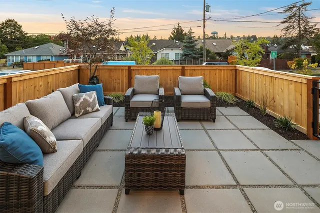 $1,670,000 | 3010 32nd Avenue West, Seattle, WA 98199