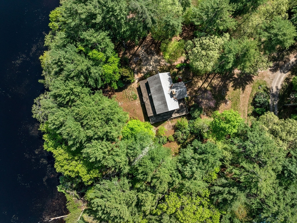362 Snows Pond Road Rochester, MA 02770 - Photo 31 of 41 an aerial view of a garden with plants