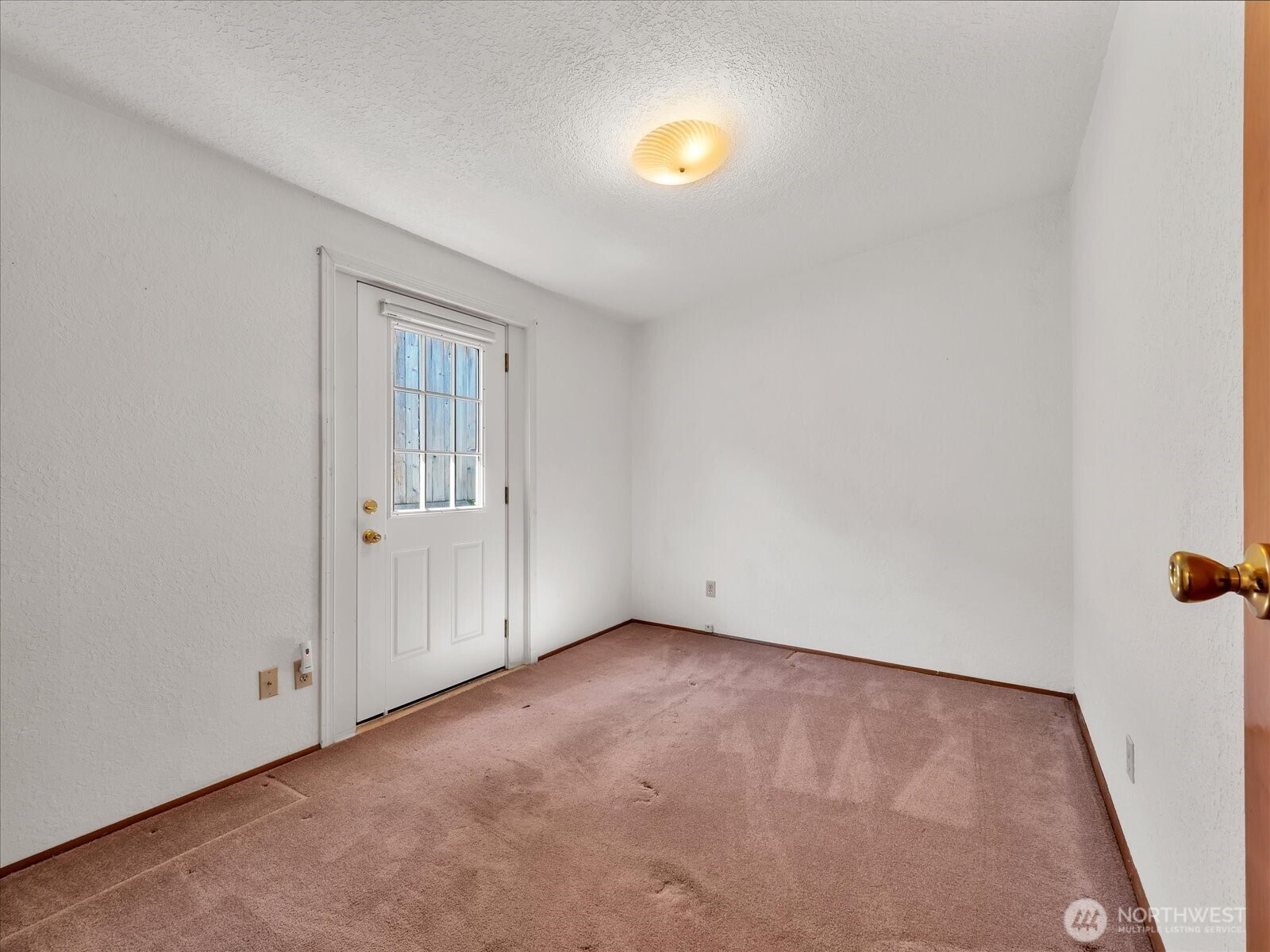 17235 119th Avenue Northeast Bothell, WA 98011 - Photo 16 of 39