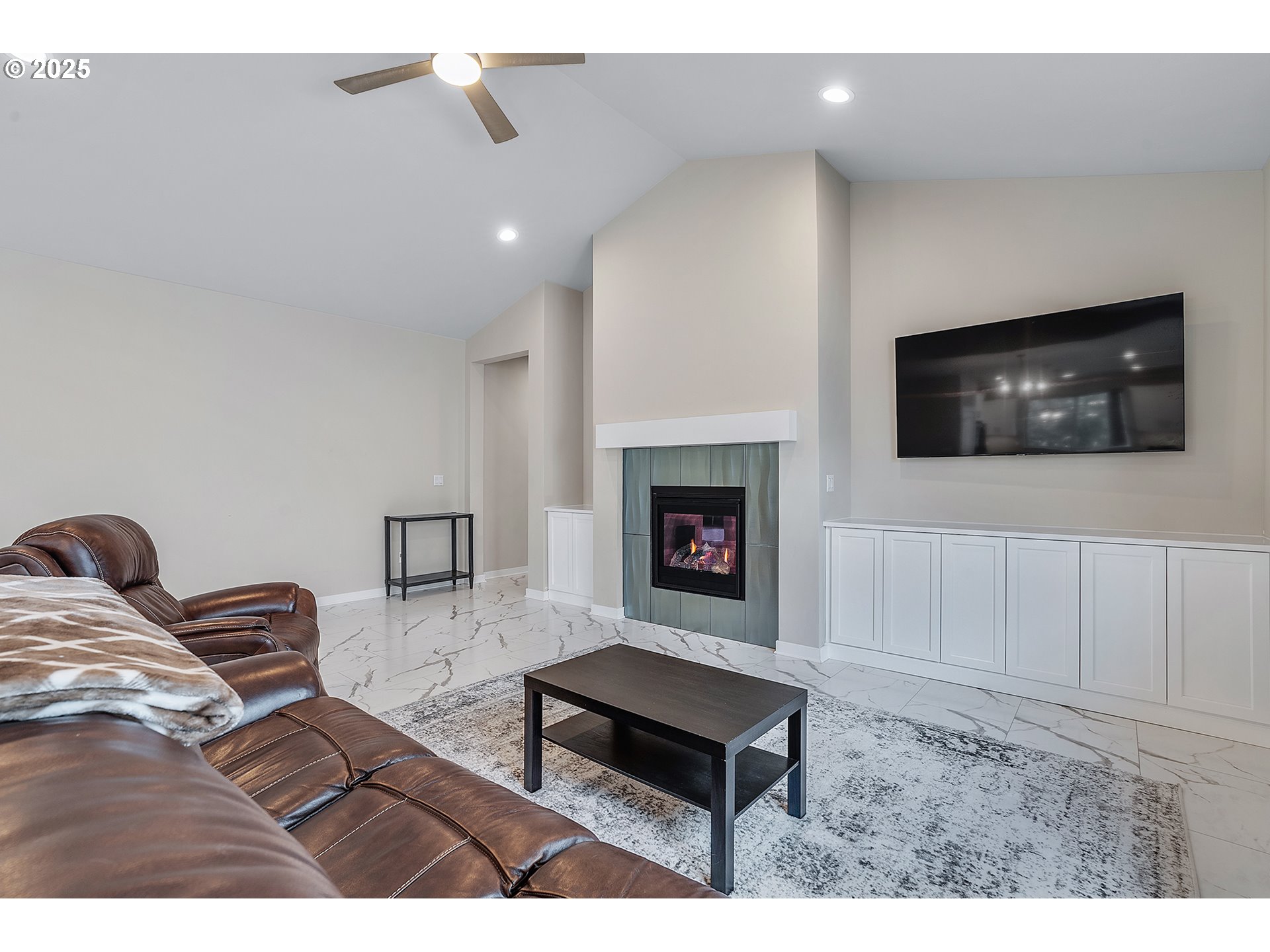 7245 Southwest Chestnut Lane Wilsonville, OR 97070 - Photo 13 of 48