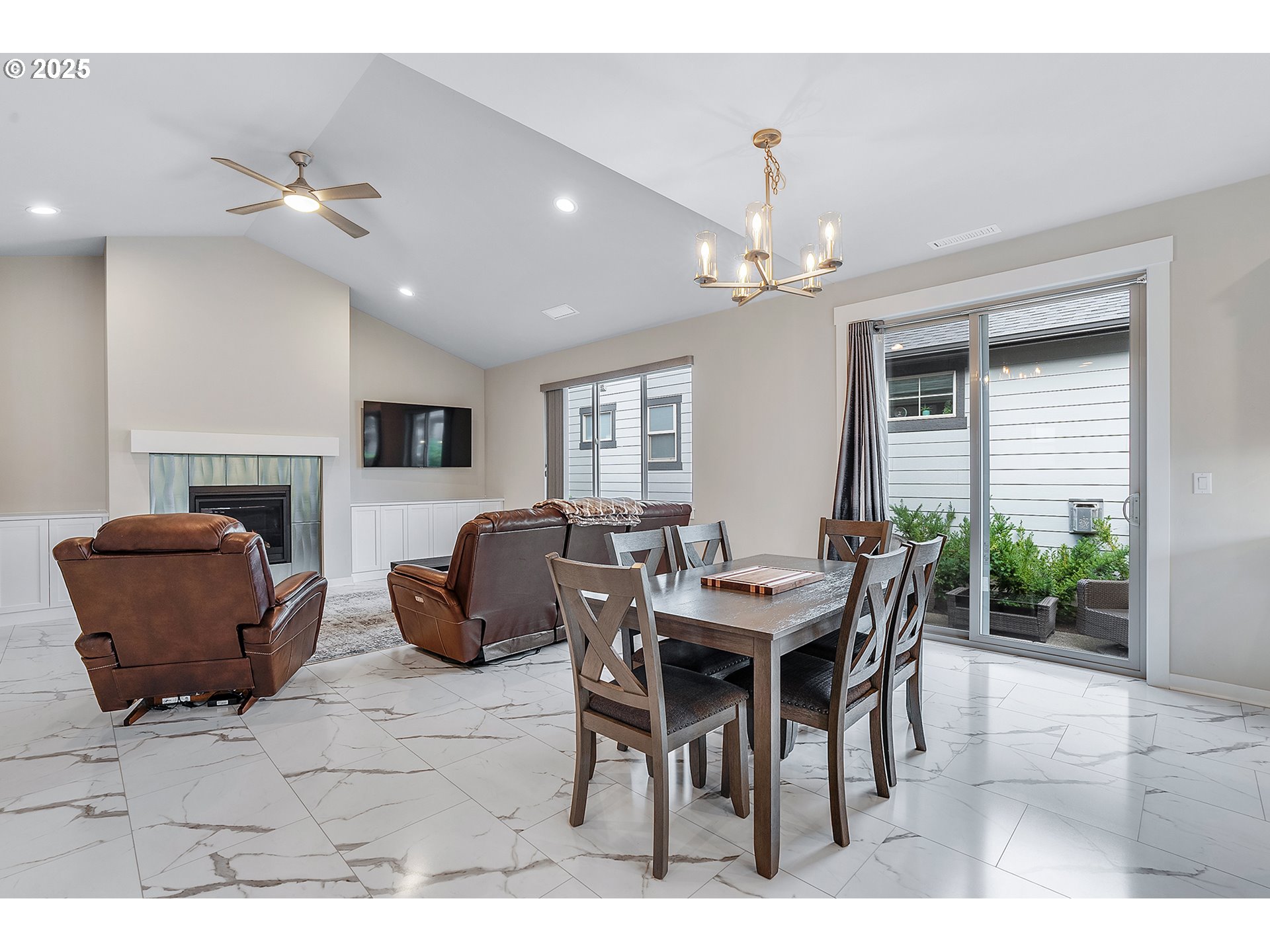 7245 Southwest Chestnut Lane Wilsonville, OR 97070 - Photo 16 of 48