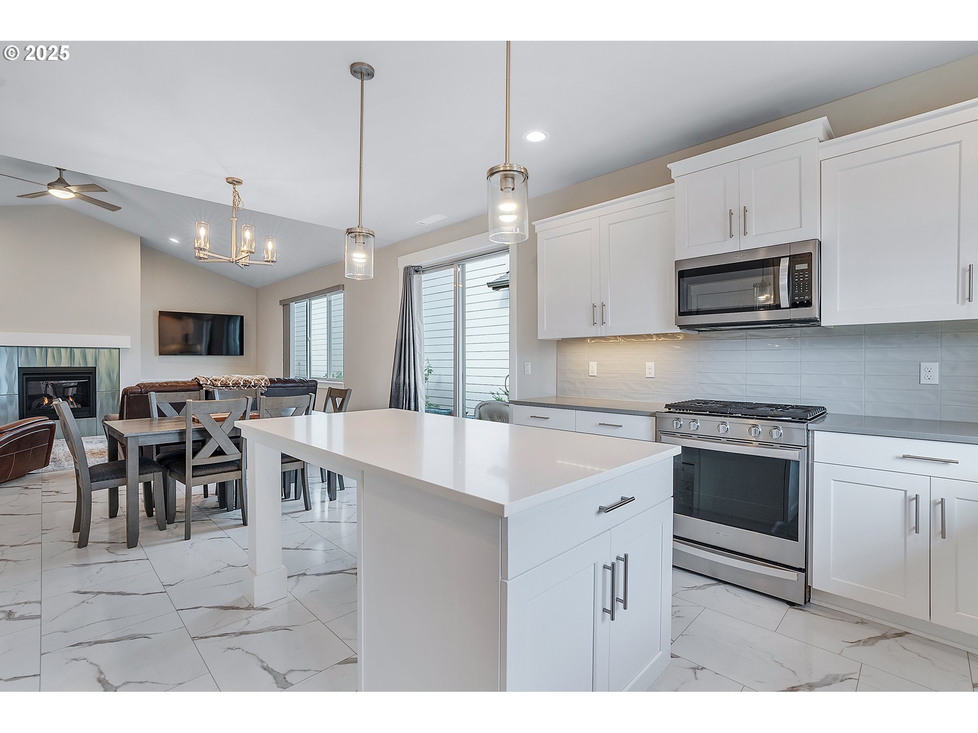 7245 Southwest Chestnut Lane Wilsonville, OR 97070 - Photo 21 of 48