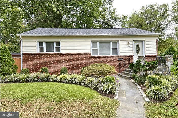 3608 Lowell Place Silver Spring, MD 20902 - Photo 2 of 26 Exterior (Front)