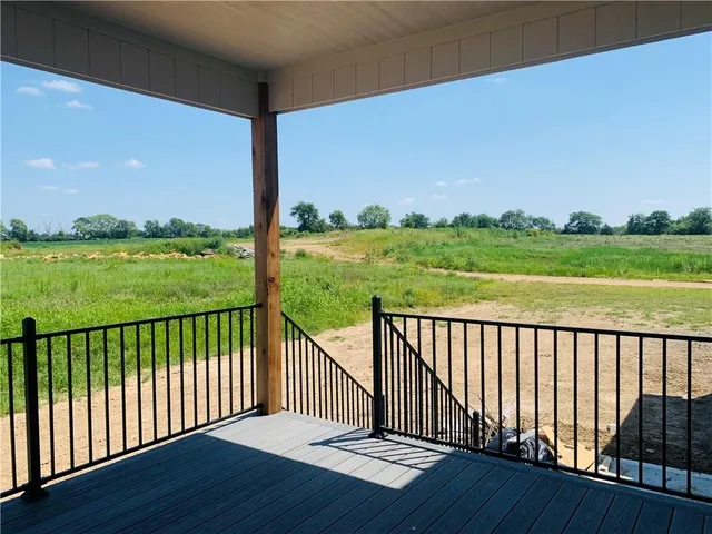 $700,000 | 10407 North Liberty Street, Kansas City, MO 64155